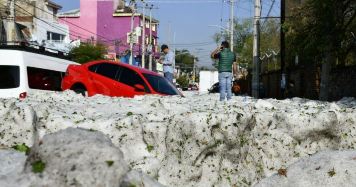 Freak summer hailstorm leaves Mexican city buried in 5 feet of ice
