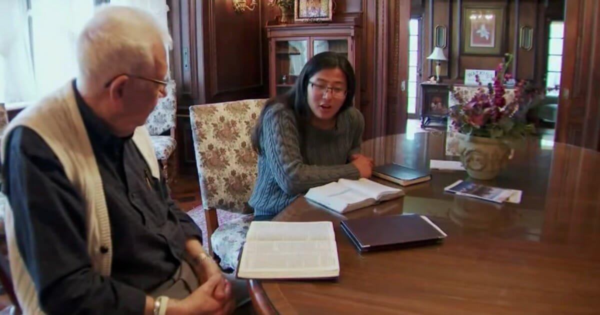 Residence life: College students live among senior citizens in new intergenerational program